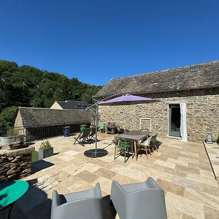 Maison De Charme Avec Terrasse Dans Le Bourg Proche Des Lacs *