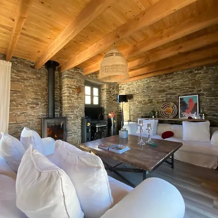 Maison De Charme Avec Terrasse Dans Le Bourg Proche Des Lacs Segur